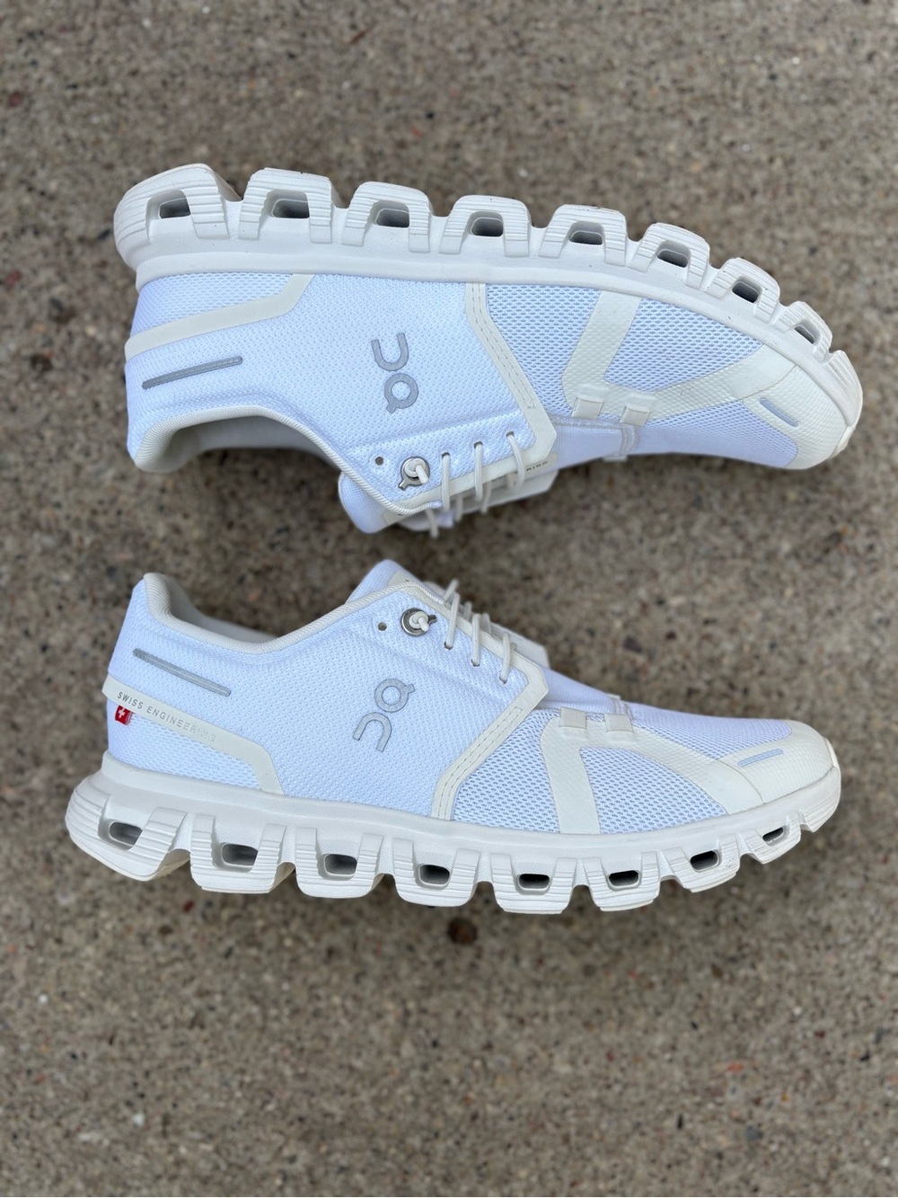 ON Cloud 6 Women's Running Shoes White/White Sneakers _Sizes US W7 EU38